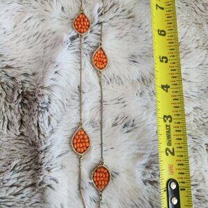 MARYLYN SCHIFF GOLD TONE METAL WITH ORANGE BEAD NECKLACE